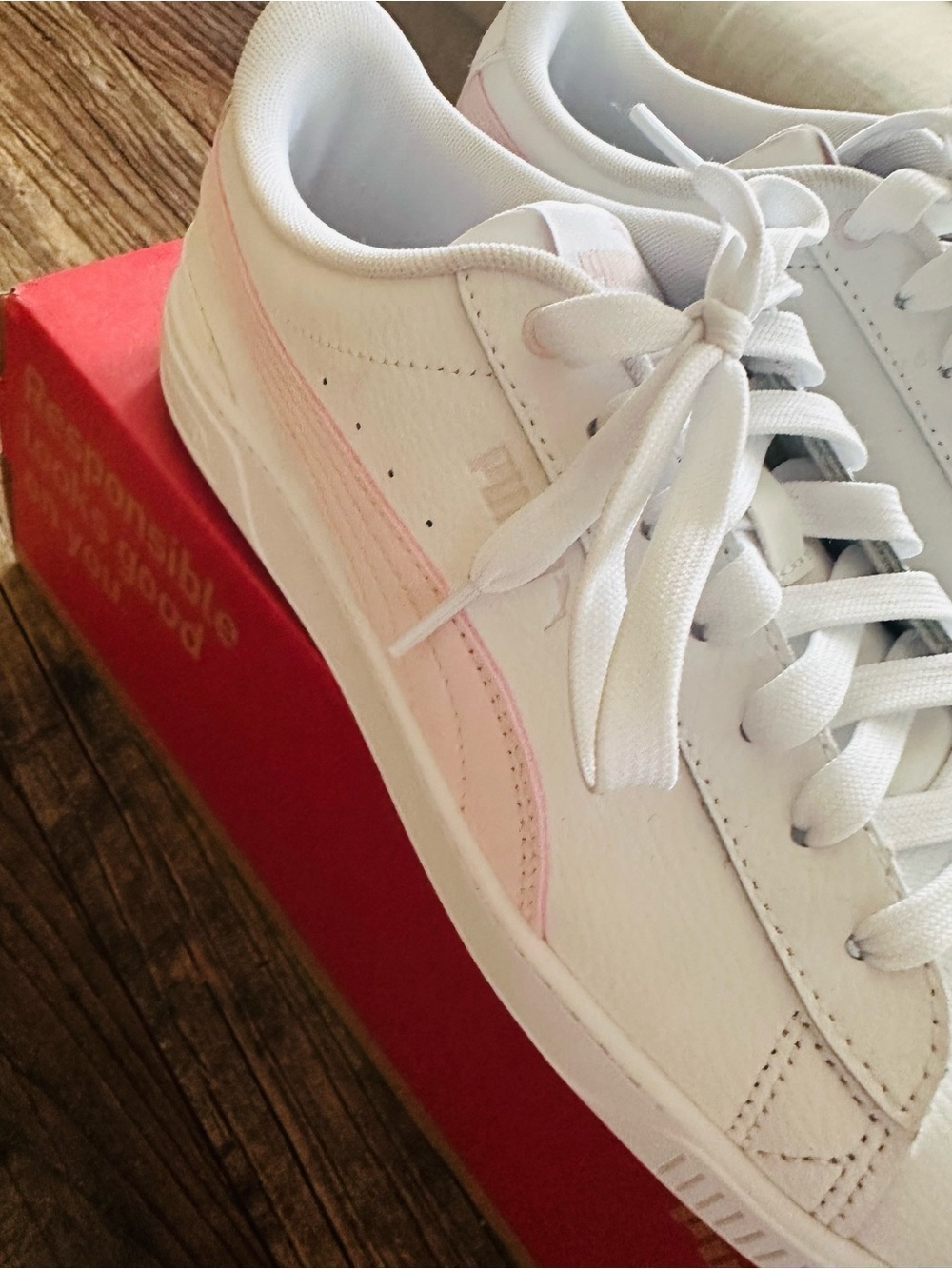 PUMA Vikky v3 Leather Sneaker in White / Galaxy Pink - 9.5 NIB